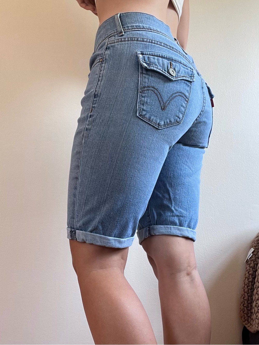 Levi's Vintage 515 Light Blue Denim Bermuda Jean Shorts - Size Women’s 6